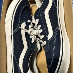 Brand New Never Worn Vans Brooklyn Ls 10.5 Men Navy Suede
