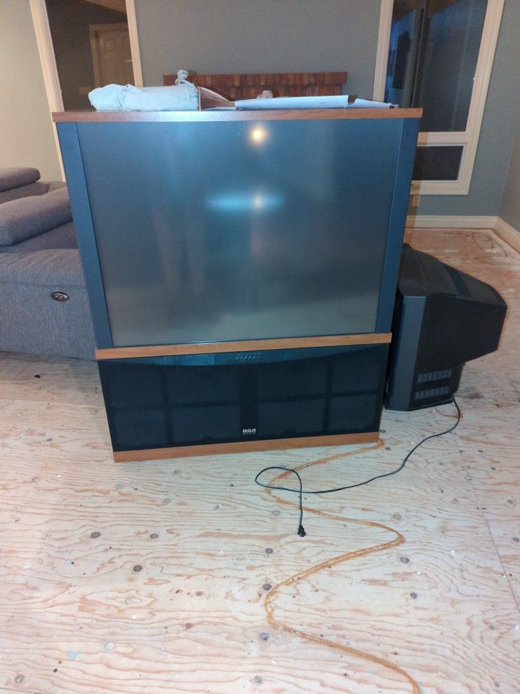 Big RCA TV - Works! Free