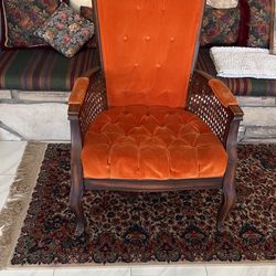 Beautiful Arms Chair