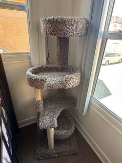 Tower for cats 🐈‍⬛