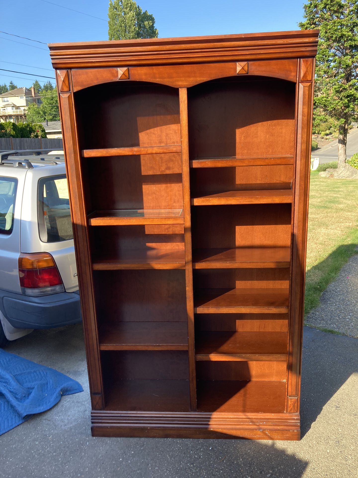 Bookcase, Walnut, 9 Shelves, 3 W/Glass Inserts, Quality, Delivery for