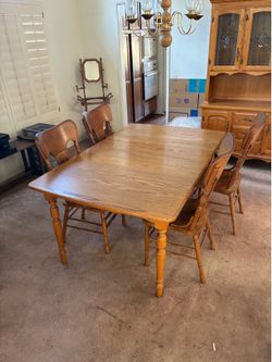 Solid Oak Dining Table and 4 Chairs