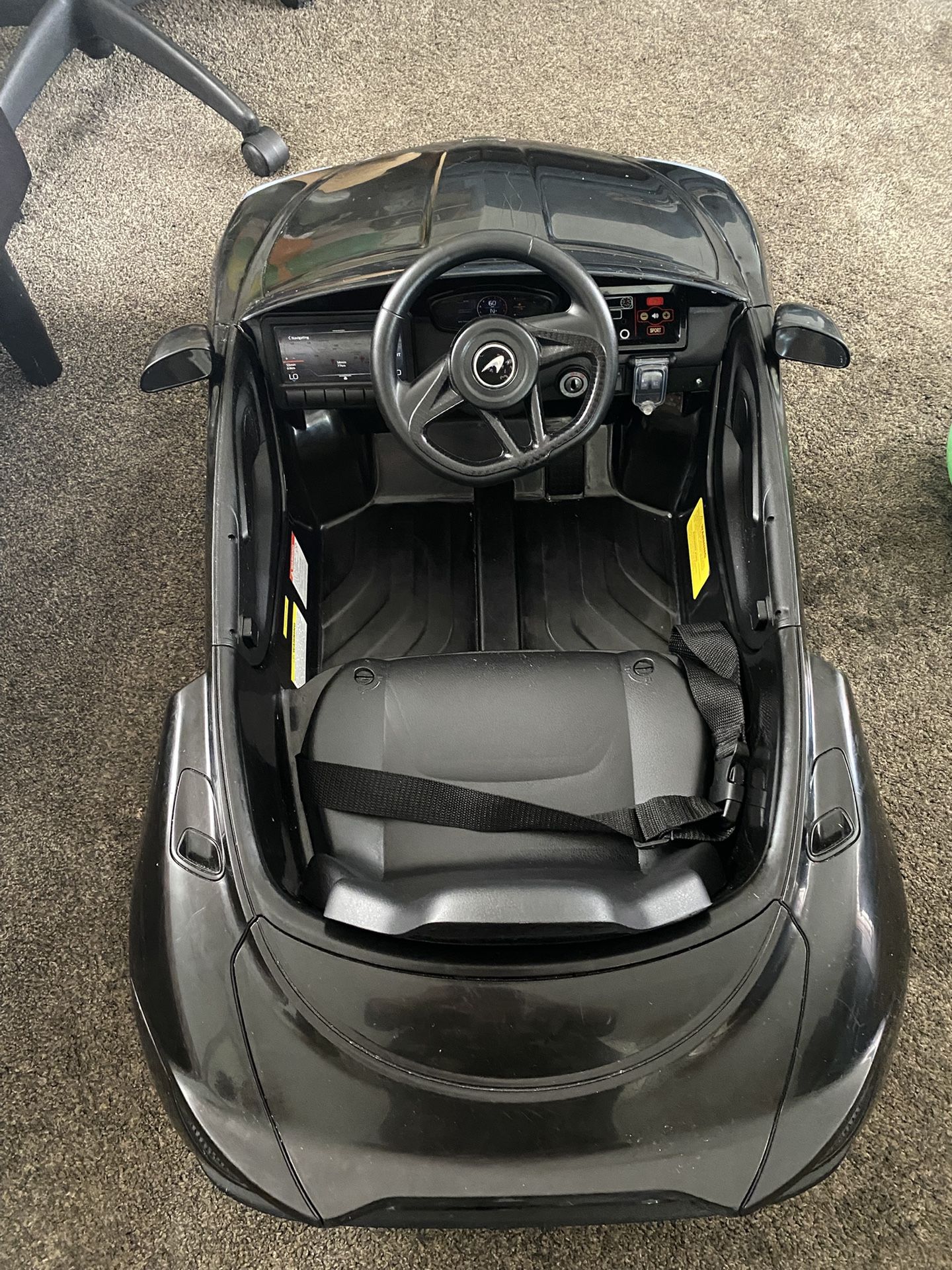 Hetoy Ride On Car for Kids