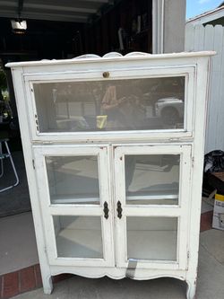 Glass door cabinet