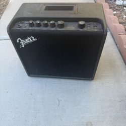 Fender Mustang Lt 25