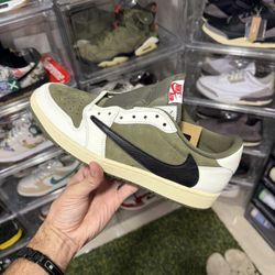 Travis Scott Medium Olive