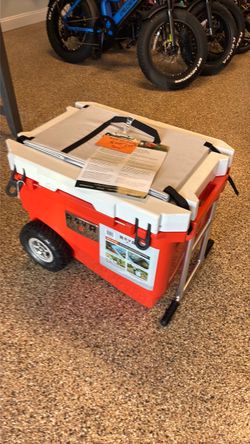 ROVR Rolling Cooler with Wheels