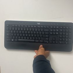 Logi Mk540 Wireless Keyboard