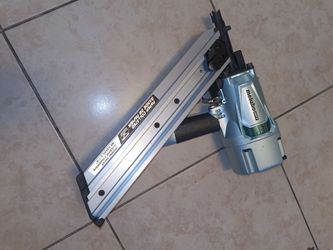Metabo HPT 30 Degree 3-1/4 In. Paper Tape Framing Nailer solo se provo