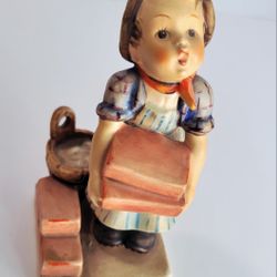 Hummel figurine The Builder