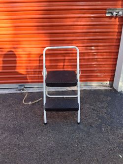 Costco fold up stepstool pickup 3-8:30 pm rainbow/charleston cash only moving sale