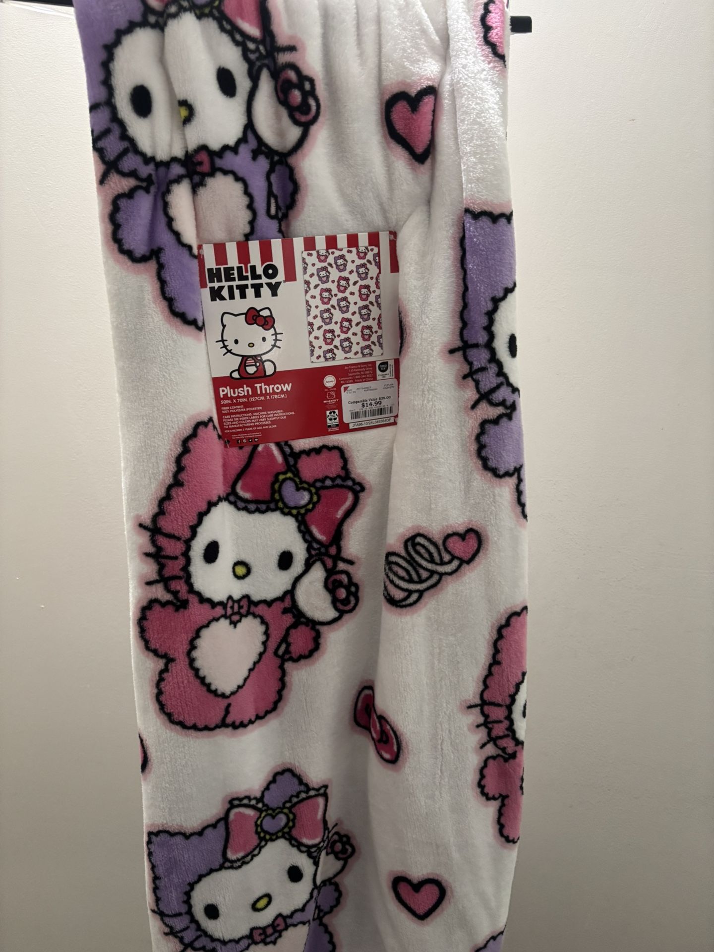 Hello Kitty Throw