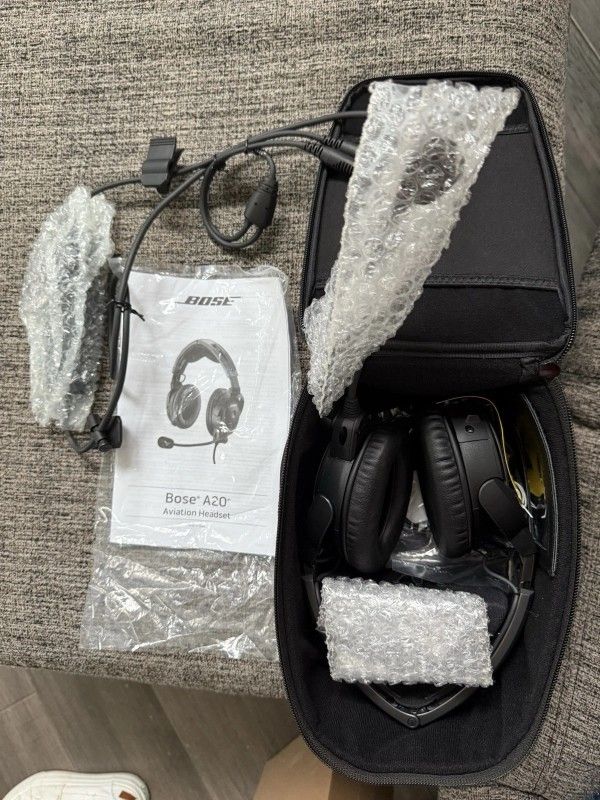 New Bose A20 ANR Aviation Headset w/ Single Lemo Plug, Bluetooth