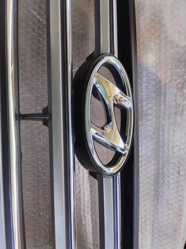 2016 Hyundai Tucson Front Grill Chrome