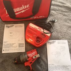 Milwaukee M12 Drill Fuel Brushless 
