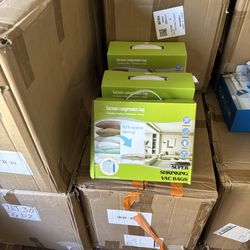 3 boxes of vacuum compression bags