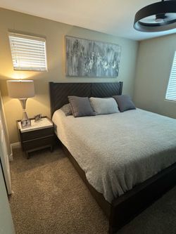 Bedroom set- King size bed - Moving Sale- Make reasonable offer