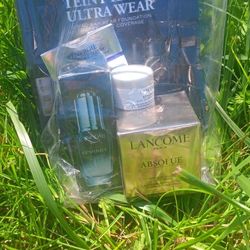 https://offerup.com/redirect/?o=TGFuY29tZS5jb20= Absolue and Genifique Value Pack