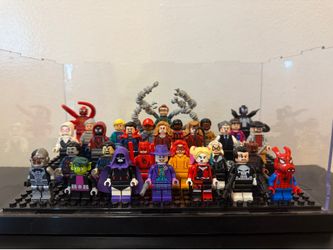 Lego Marvel and DC Minifigures