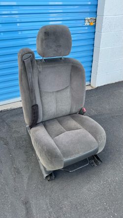 2003–2006 Chevy Silverado / Tahoe / GMC Sierra /  Passenger Seat