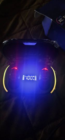 New Bluetooth Earbuds Self Charging Case