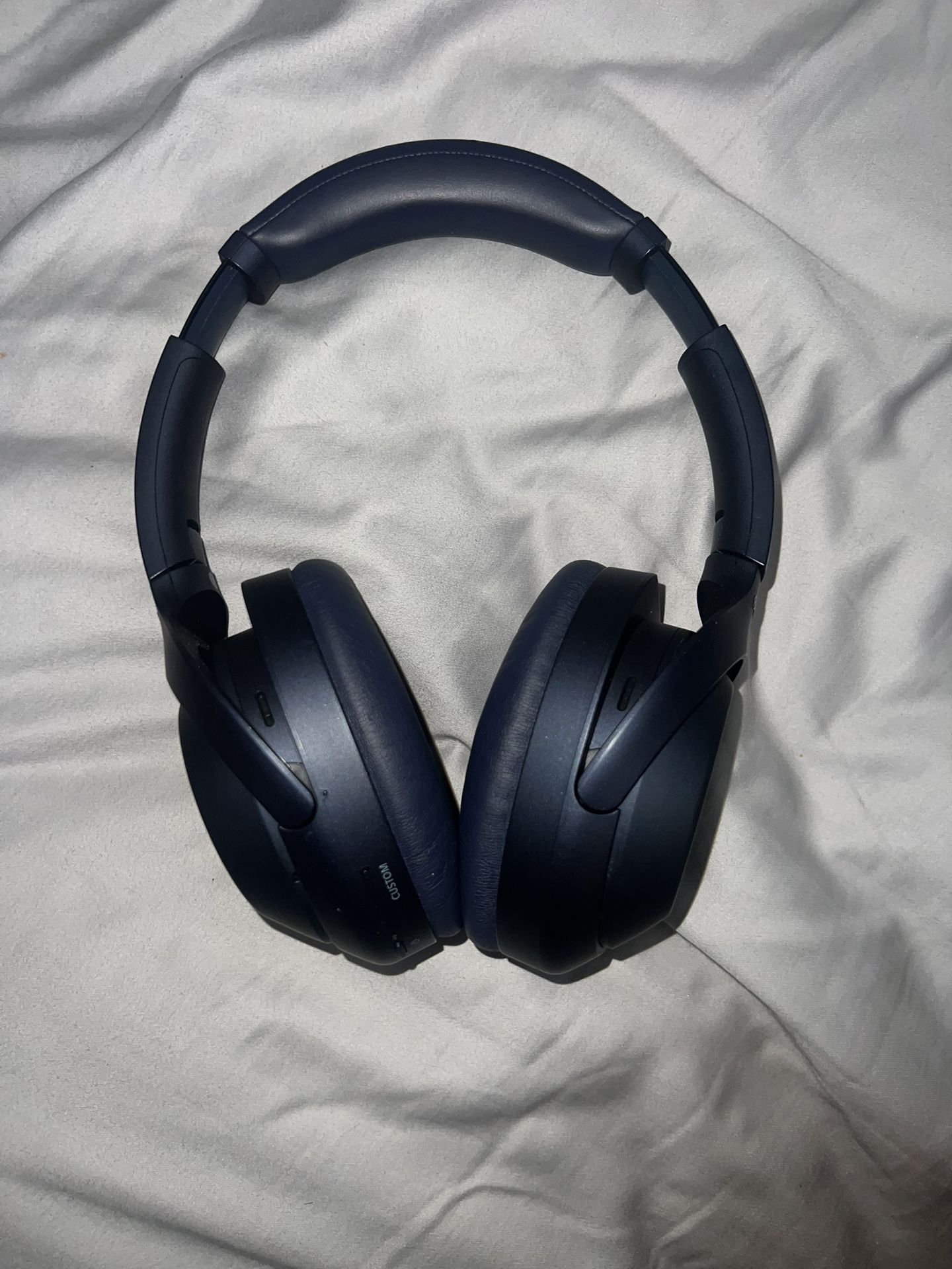 Sony WH-1000XM4 Noise Cancelling Headphones w/ Case Great Condition