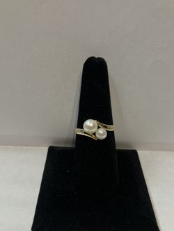 10k Gold Ring sz 7.75 #110265-1 MJ