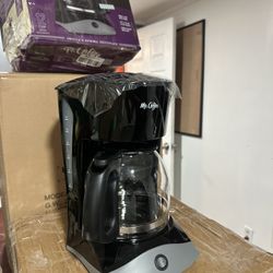 Mr. Coffee Simple Brew 12 Cups Black Coffee Maker2