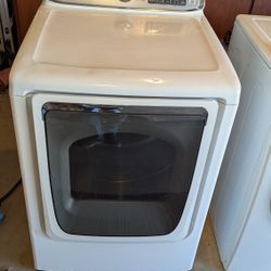 Samsung Electric Dryer W/ Steam