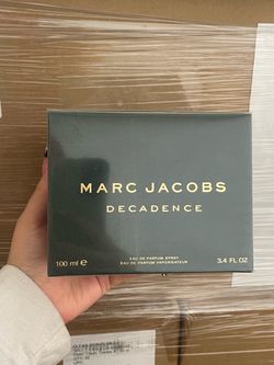 MARC JACOBS DECADENCE