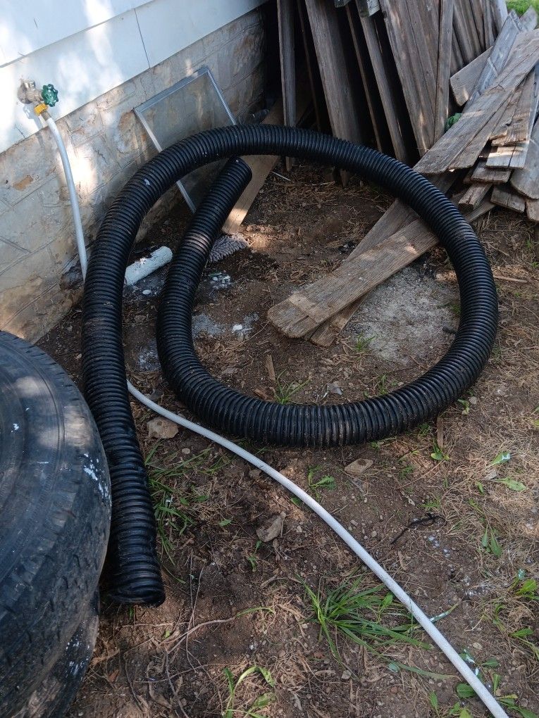 Drain this flex pipe for gutters are driveways