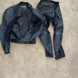 Sedici Full Body Motorcycle Suit (padded) Size 32 