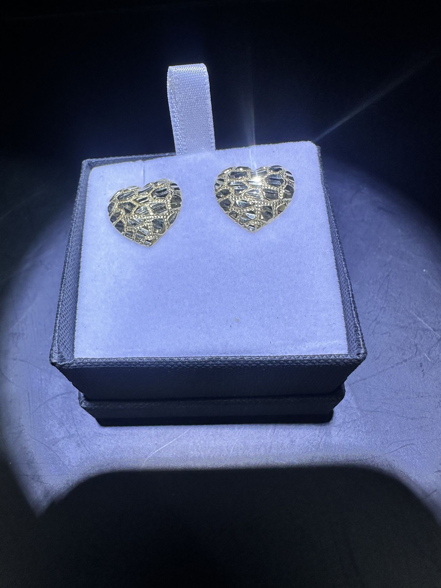 10kt Nugget Heart Earrings