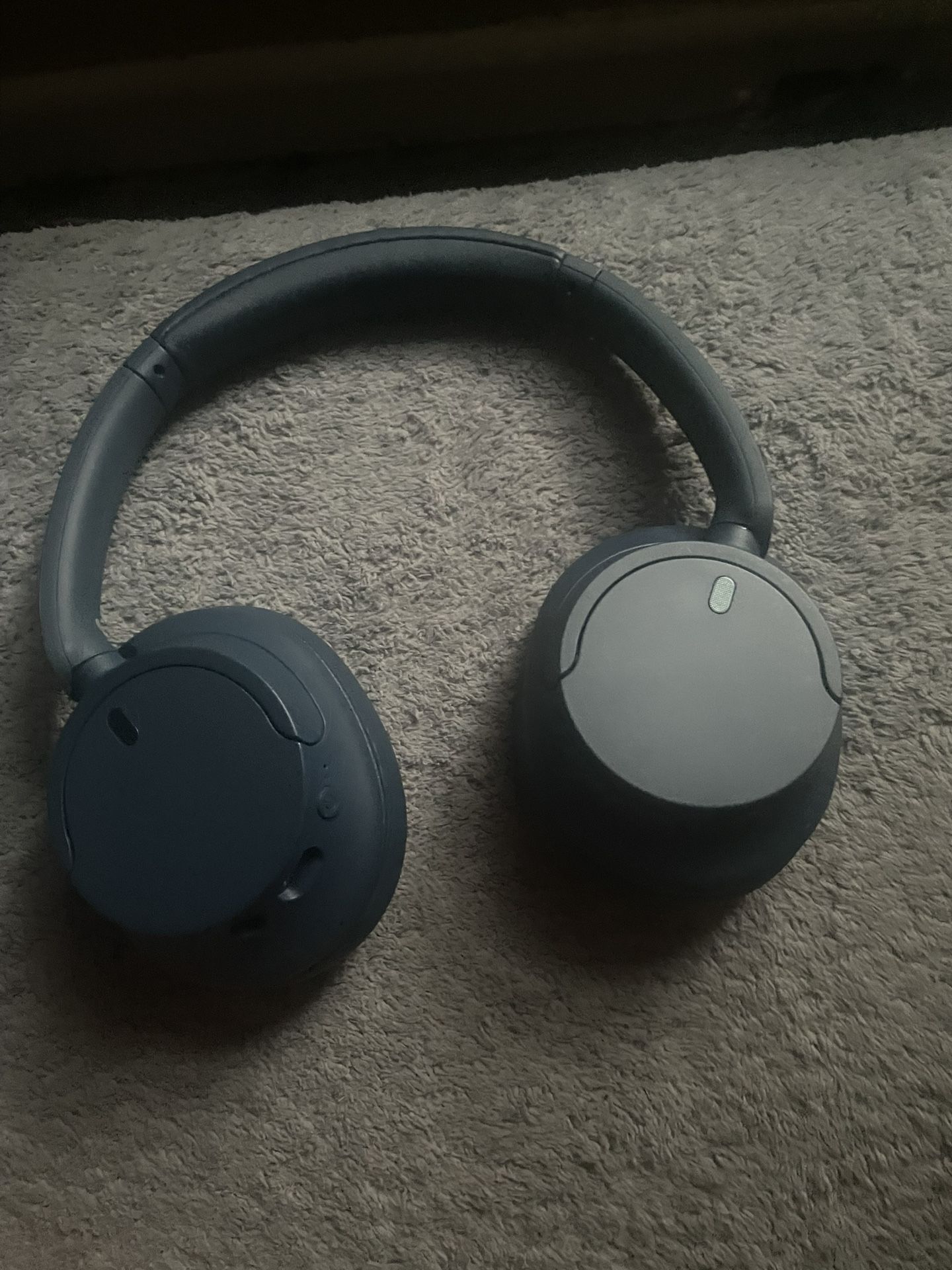 Sony WH-CH720N Noise Canceling Wireless Bluetooth Headphones - Built-in Microphone - up to 35 Hours Battery Life and Quick Charge - Blue