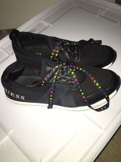 LIKE NEW - Guess Women’s SIZE 10 Black Tennis Shoes