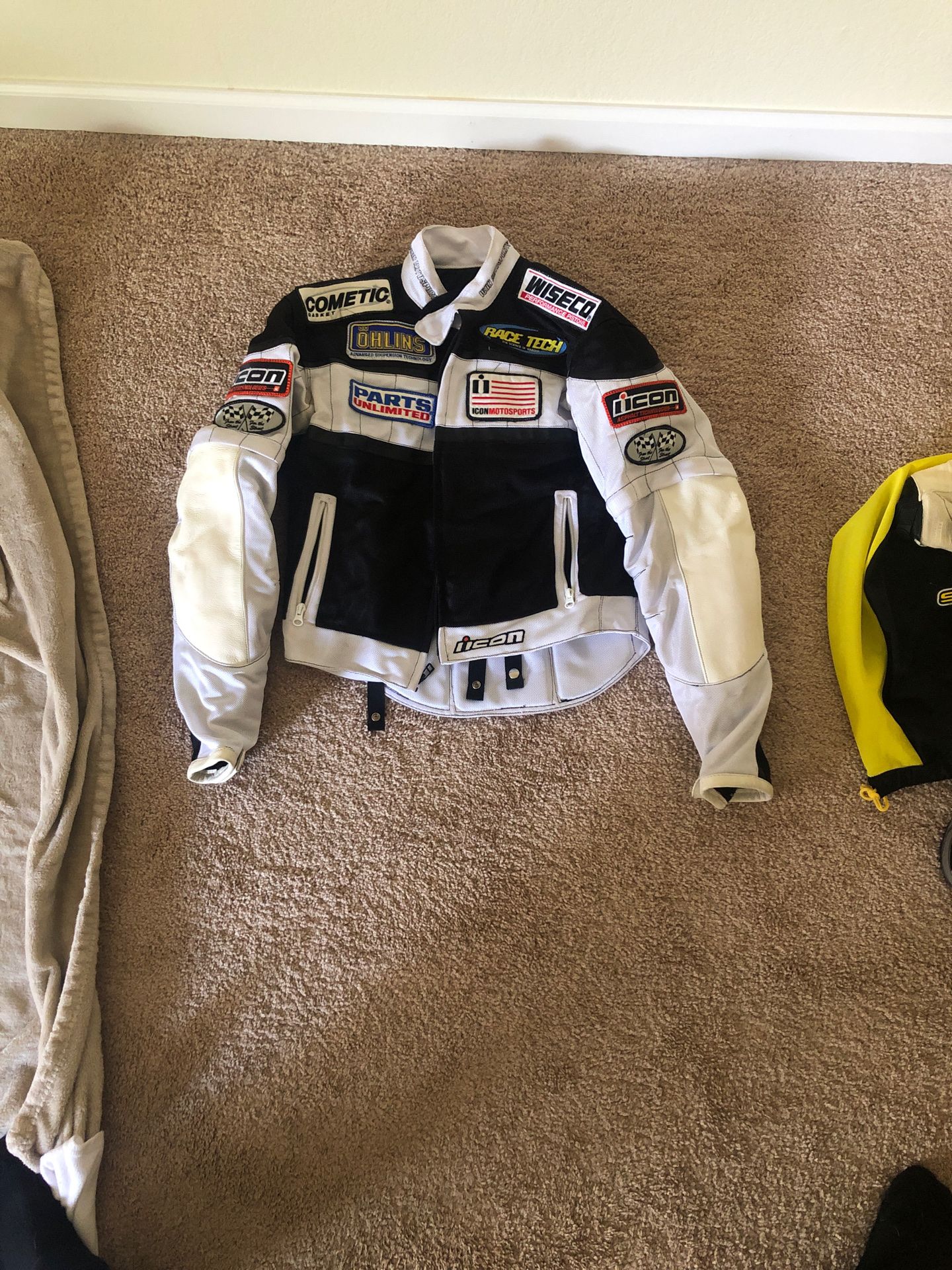 Icon XS cycle jacket, barely used