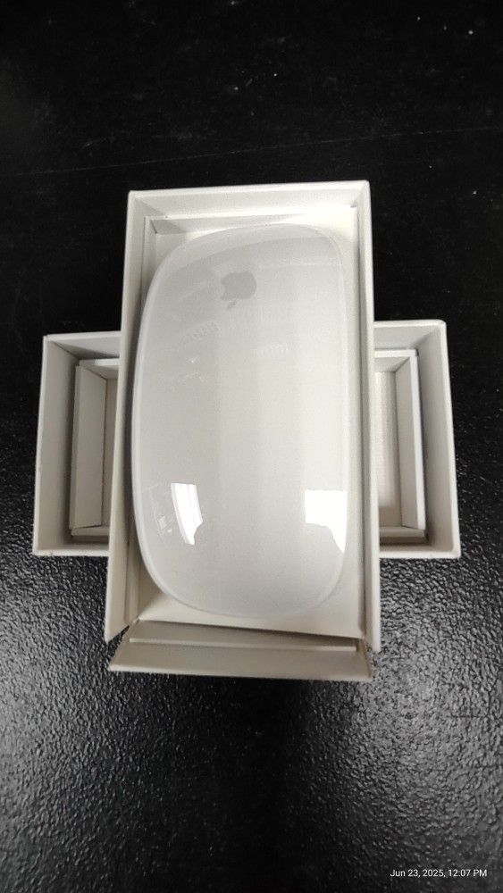 Apple Magic Mouse A1657 New Open Box