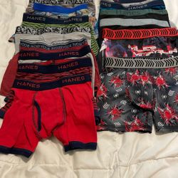 Boys Briefs 14 Pair - Size Small (6)