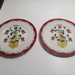 Vintage Pennsylvania Dutch Decorative Plates.  