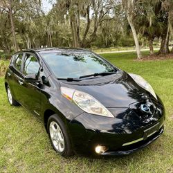 2013 NISSAN LEAF SV 