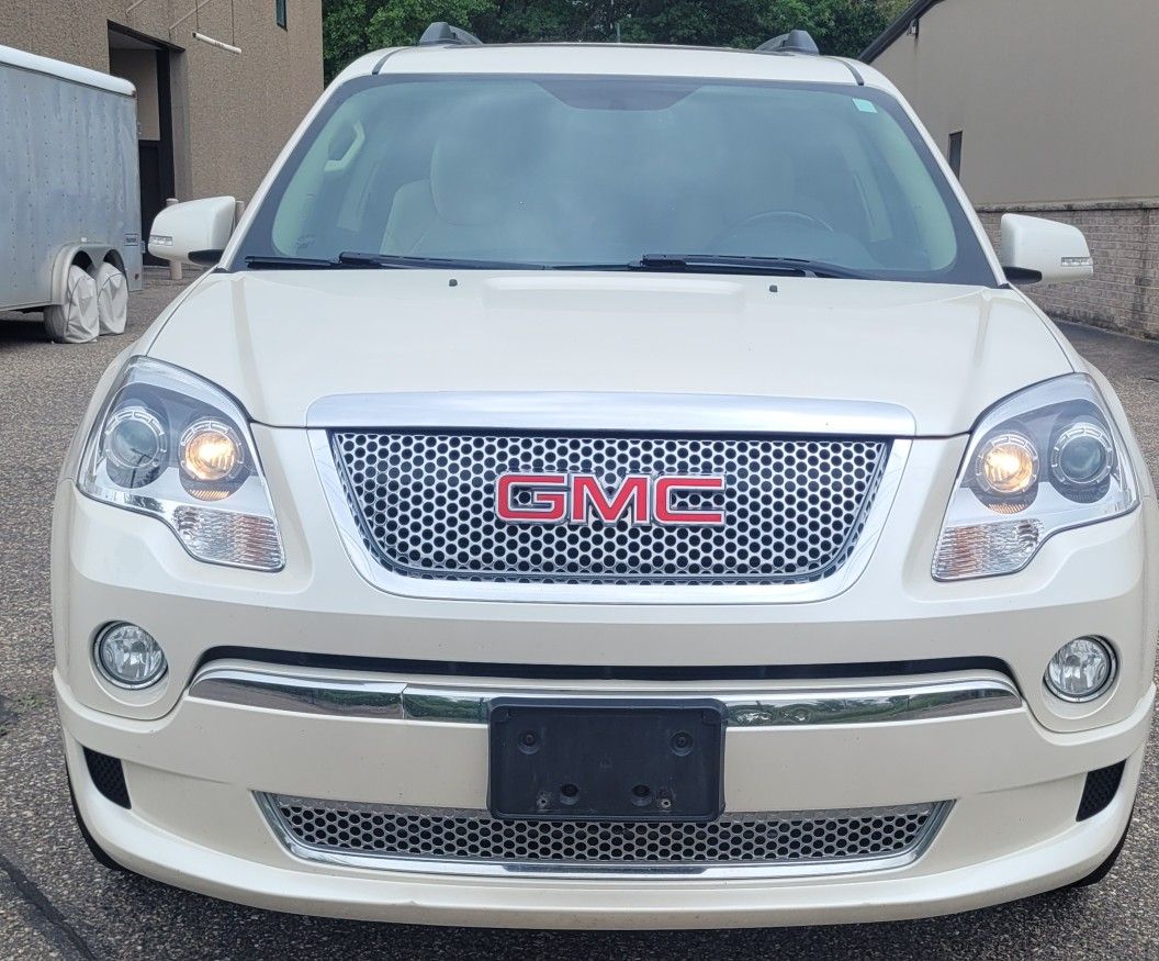 2011 GMC Acadia