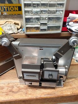 Vintage Bell &Howell 8 mm Super 8 movie projector