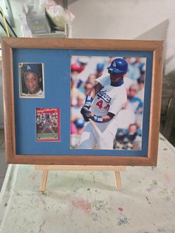 Darryl Strawberry  Framed  Photo and Baseball Cards Display