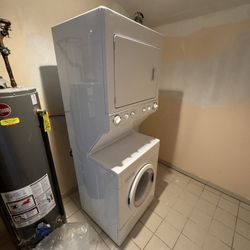 Frigidaire  Gallery Series Washer And Dryer 