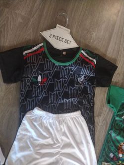 Kids T-shirts, short set.