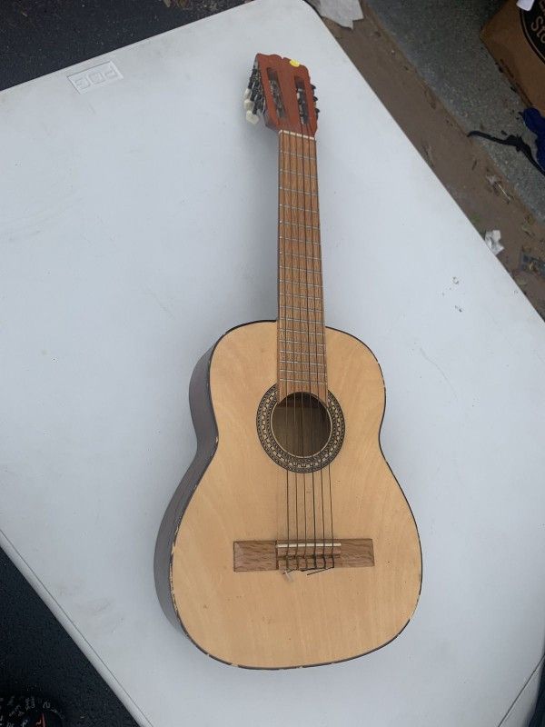 JOM Marca Registrada - Acoustic Guitar