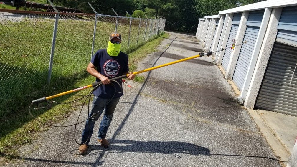 Pressure washer long gun
