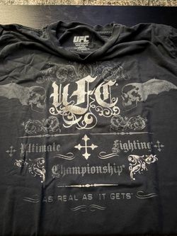 Women’s size M UFC Ultimate Fighting Championship Graphic T-Shirt