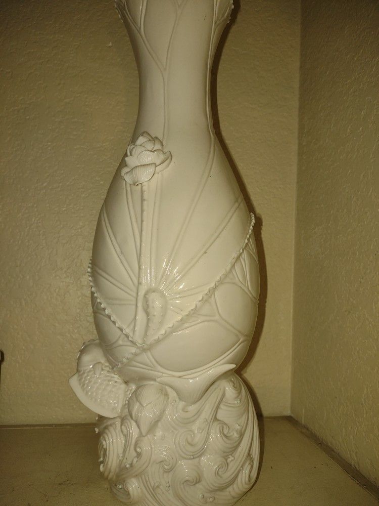 Vintage Milk Glass?Vase With Koi Fish