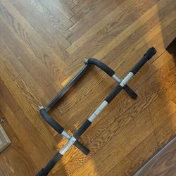 Pull Up Bar & Push Up